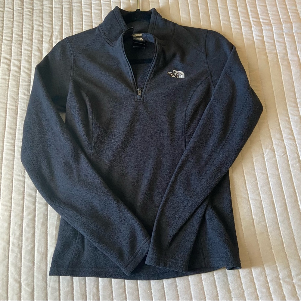 THE NORTH FACE sweater 💫